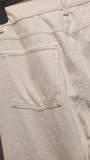 Much sought after halara jeans