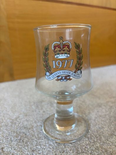 vintage 1977 Queen Elizabeth II Silver Jubilee commemorative goblet