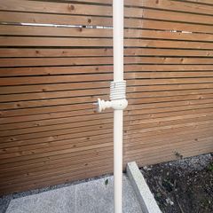 Curtain pole