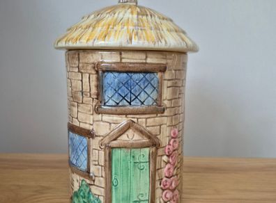 Staffordshire Pottery Biscuit Barrell