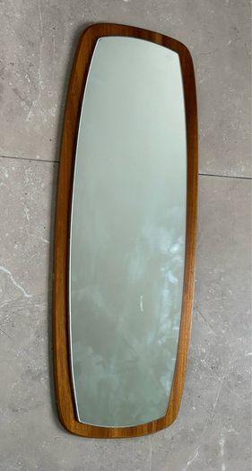 Got Retro Vintage or Midcentury we want it!