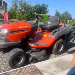 Ride on Lawnmover