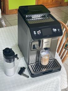 Delonghi Eletta Explore Coffee Machine