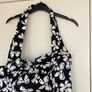 Halter neck dress Image 2