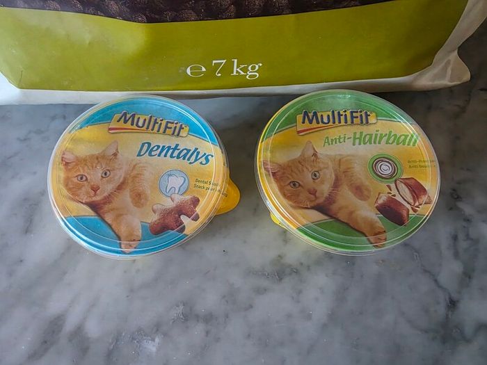 Unopened Wilderness Cat Food 7kg