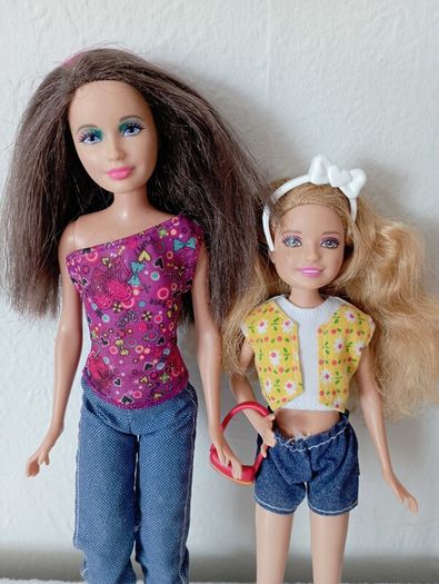 Skipper and Stacey dolls lot a