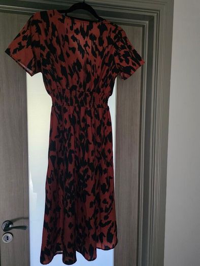V neck dress