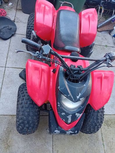 quad (no runner)