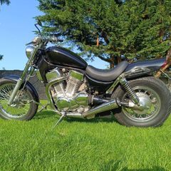 Custom Suzuki Intruder SV1400 1996
