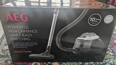 AEG Bagless 6000 Vacuum