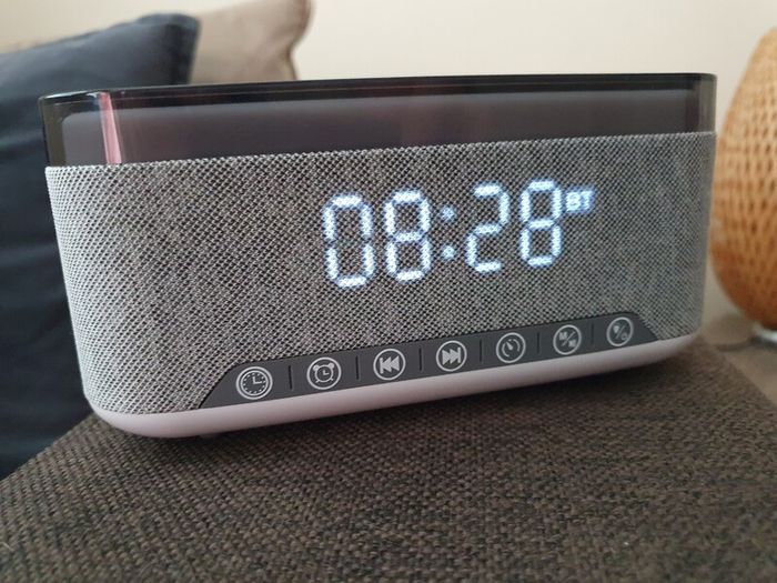Wireless Charging Alarm Clock/Speaker