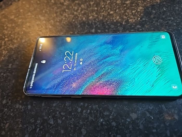 Samsung S10