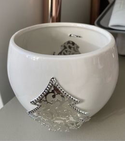 Brand New Christmas themed candle holder