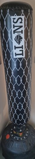 Free standing boxing bag - Excellent condition