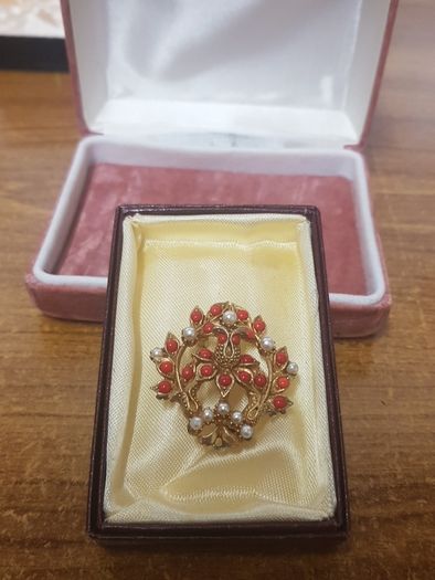 Vintage Brooch