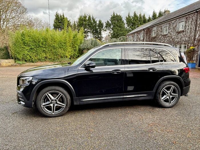 Mercedes GLB180D AMG line