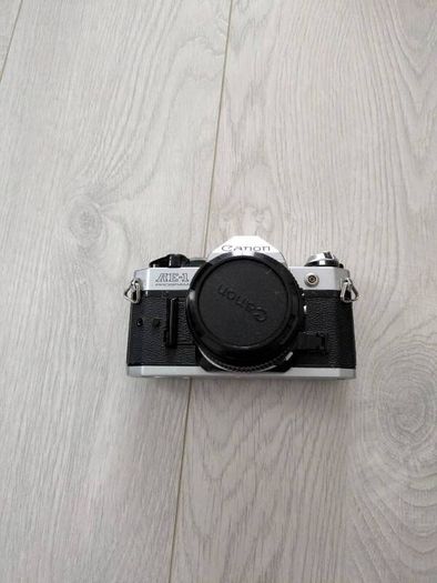 Canon AE-1 Program + Canon FD 50mm f/1.8 Lens  Vintage 35mm Film Camera |