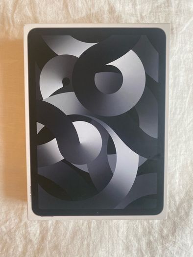 iPad Air 5th generation 256GB EMPTY BOX