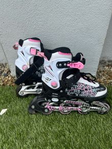 Inline skates (rollerblades)
