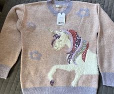 Beautiful unicorn sweater 9yrs