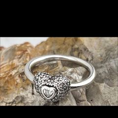 Pandora ring heart