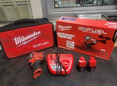 Milwaukee 3/8 Impact kit