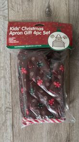 Kids' Christmas Apron Gift 4 Piece Set