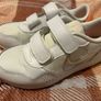 Girls nike runners UK 2 Image 2