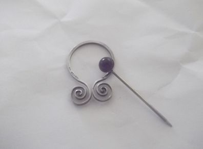 a vintage irish  solid silver brooch