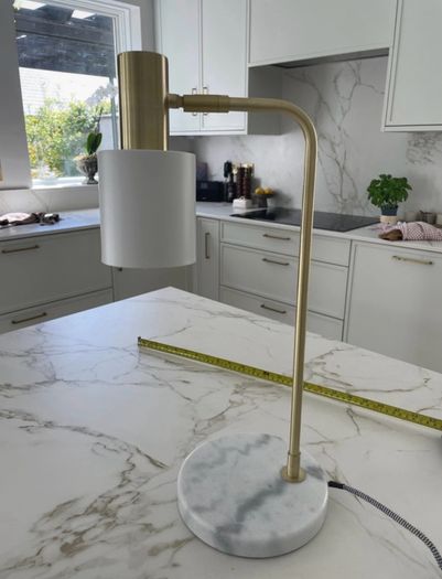 Table lamp