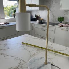 Table lamp