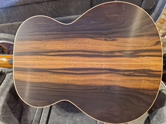 Lowden O-35