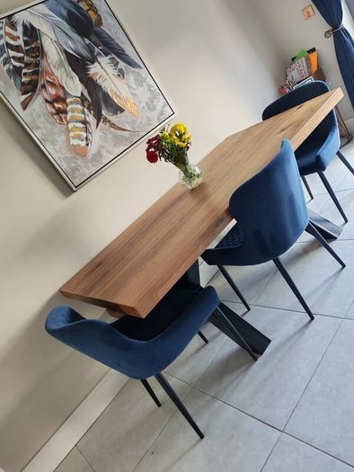Kitchen table