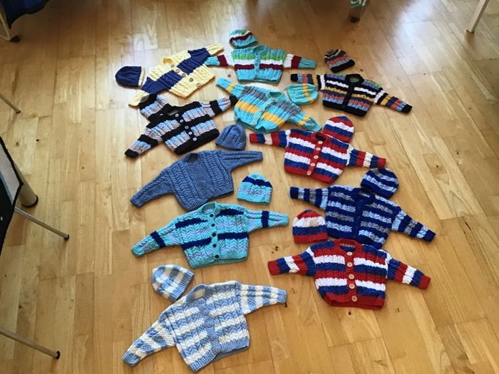 Baby cardigan and hat sets
