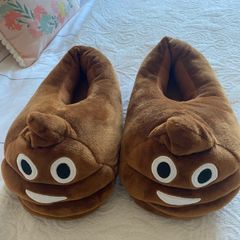 NEW Emoji slippers