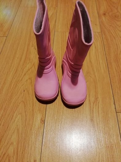 Girls wellies