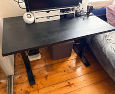 Standing Desk and ergonomic chair
