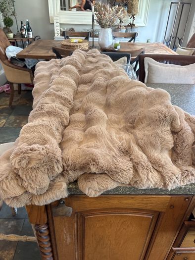 Faux fur polyester throw taupe