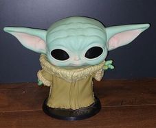 Yoda bobble head