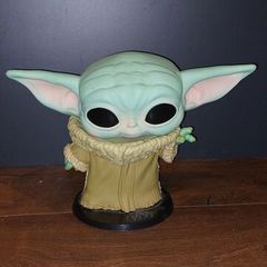 Yoda bobble head