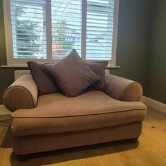Furniture - Love Seat