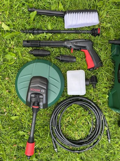 Bosch EasyAquatak 120 Pressure Washer FULL KIT