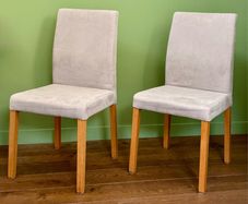 2x Chairs