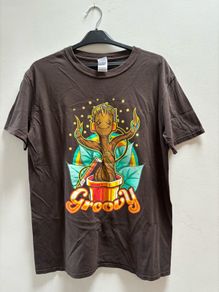 Groovy Groot T-Shirt size M