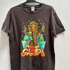 Groovy Groot T-Shirt size M