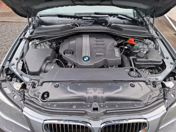 2008 BMW 520d Msport manual