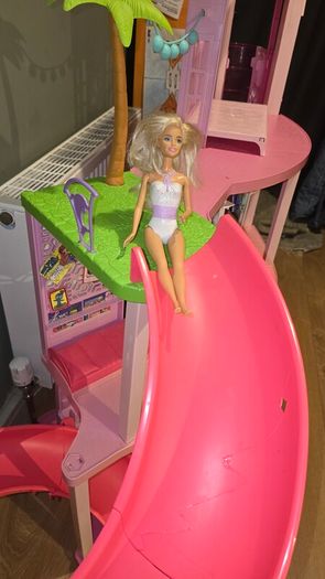 Barbie Dream house