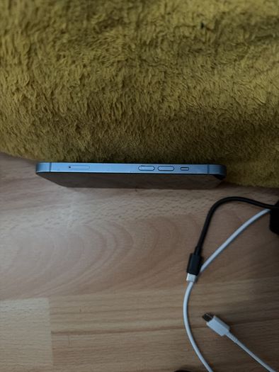 iPhone 14 - 128 GB/80 Percent battery health