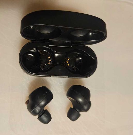 Sony WF-1000XM4 wireless earbuds