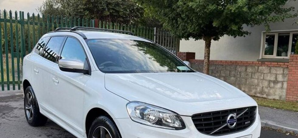 Volvo XC60 2014  (142) R-Design  D4 (Diesel)